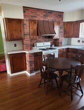 1184 Kossuth Ave, Unit 1 in Utica, NY - Foto de edificio - Building Photo