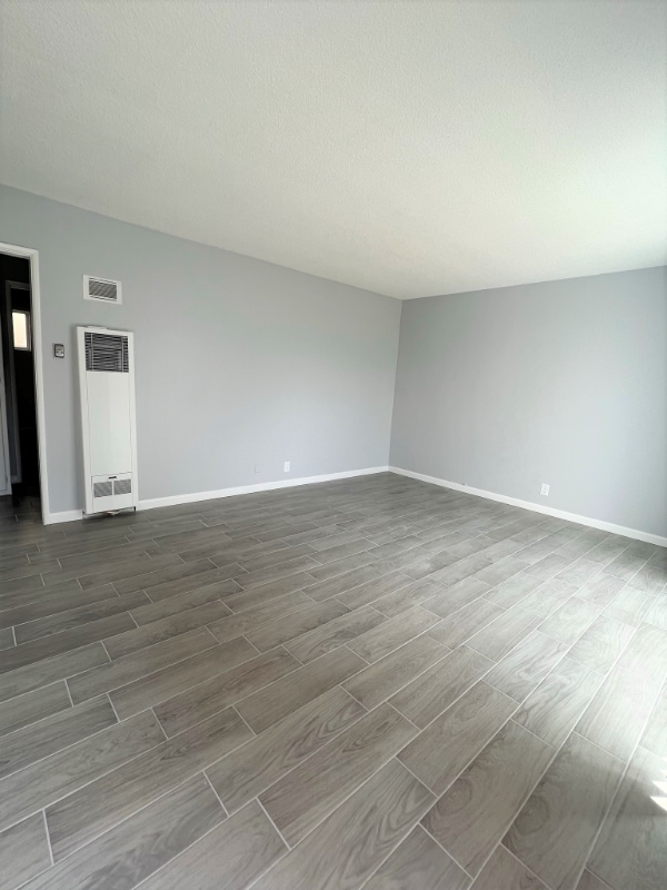 201 N Montague Ave in Fullerton, CA - Foto de edificio - Building Photo