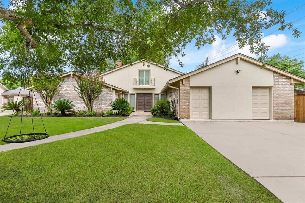 8911 Birdwood Ct in Houston, TX - Building Photo