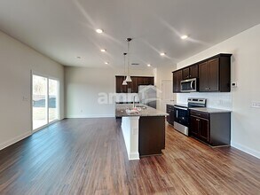 821 Headland Way in Canton, GA - Building Photo - Building Photo