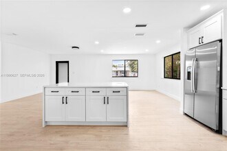 14171 SW 37th Ct in Davie, FL - Foto de edificio - Building Photo