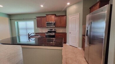 386 Shale Cir in Buda, TX - Building Photo - Building Photo