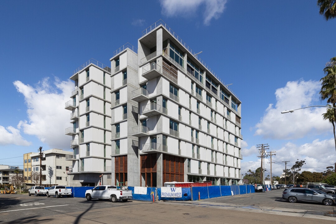 Kaya in San Diego, CA - Building Photo