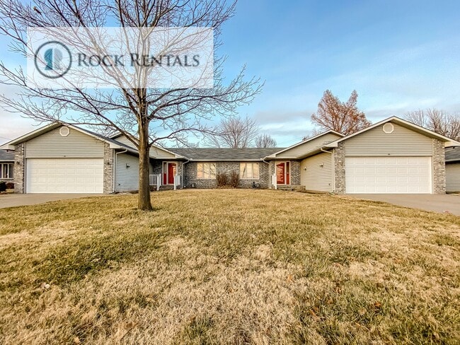 14 Des Moines Ave in South Hutchinson, KS - Building Photo - Building Photo