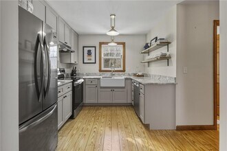 140I Long Hwy in Little Compton, RI - Building Photo - Building Photo