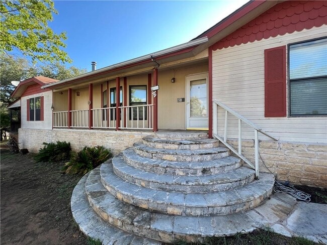 1345 Lakeshore Dr in Spicewood, TX - Building Photo - Building Photo