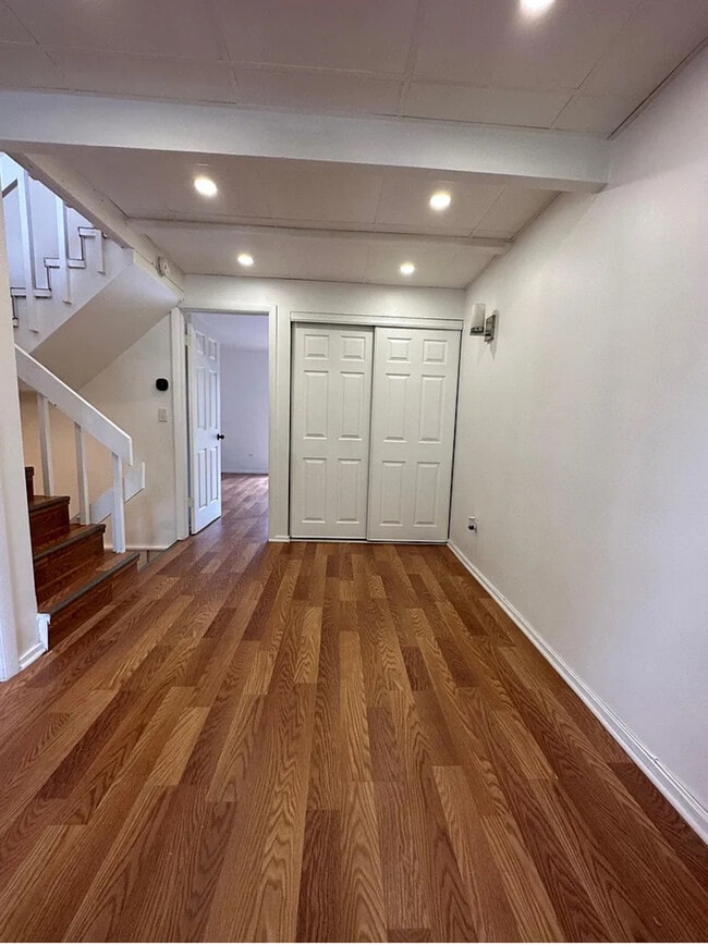 149 Forest Ave in Fox Lake, IL - Foto de edificio - Building Photo