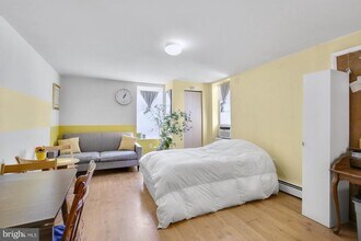 2020 E York St in Philadelphia, PA - Building Photo - Building Photo