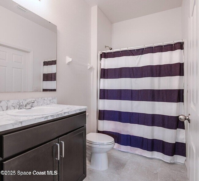 property at 560 Remington Green Dr SE