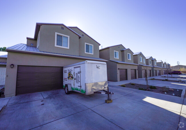 6218 Golden Ave NW in Albuquerque, NM - Building Photo - Building Photo