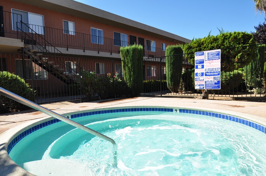 Ashwood Apartments Lakeside, CA Apartments