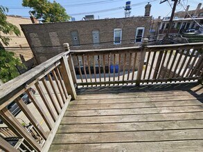 5225 N Ashland Ave in Chicago, IL - Building Photo - Building Photo