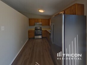 3250 Mirage Dr in Colorado Springs, CO - Building Photo - Building Photo