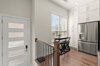 4217 Deming Cir in Atlanta, GA - Building Photo - Building Photo