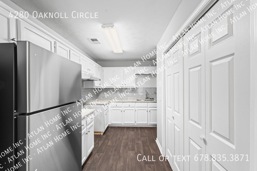 4280 Oaknoll Cir in Duluth, GA - Building Photo