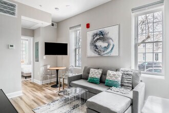 701 E St SE in Washington, DC - Building Photo - Building Photo