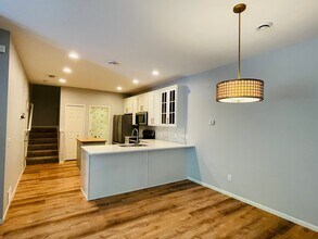 739 Maple Hills Dr, Unit G in Maplewood, MN - Building Photo - Building Photo