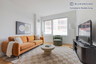 241 Atlantic Ave, Unit SI FL9-ID2232 in Brooklyn, NY - Building Photo