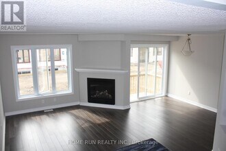 230 Mancini Way in Ottawa, ON - Building Photo - Building Photo