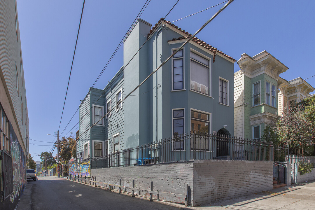 3427 25th St in San Francisco, CA - Building Photo