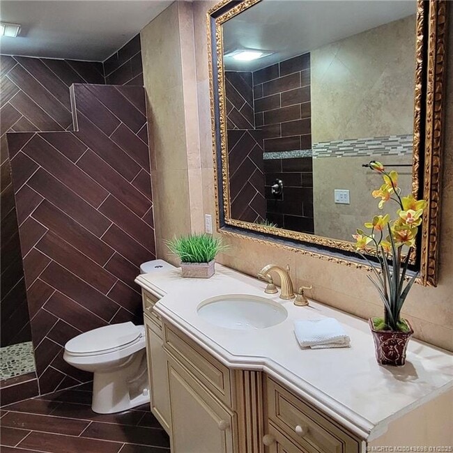 700 SW Salerno Rd in Stuart, FL - Building Photo - Building Photo