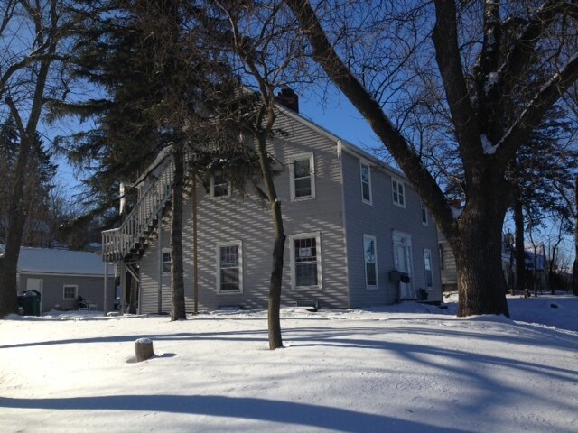 345 Ramsey St, Unit 1 in Mankato, MN - Building Photo - Building Photo