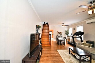 242 E 8th Ave in Conshohocken, PA - Building Photo - Building Photo