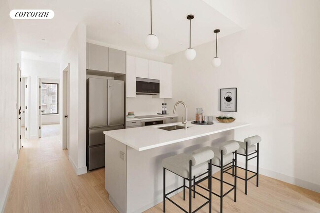 447 W 51st St in New York, NY - Building Photo - Building Photo