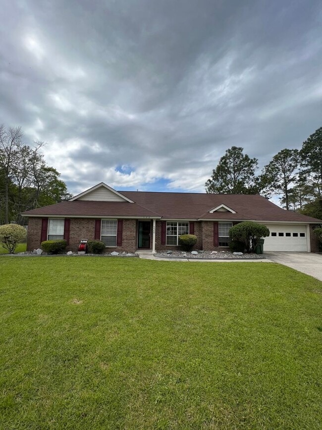 property at 526 Maxwelton Cir