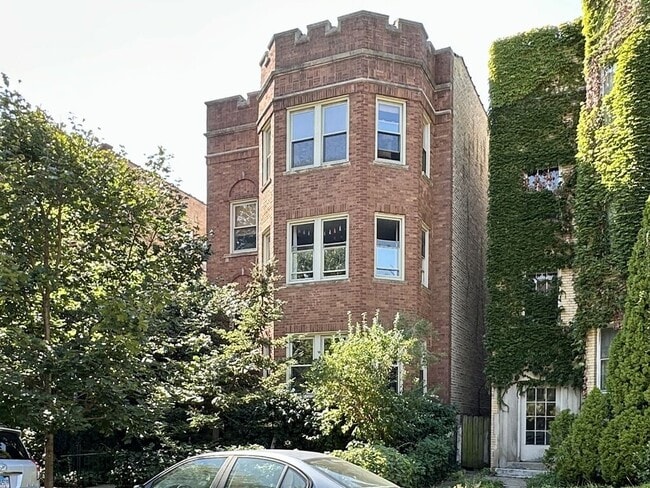 property at 6218 N Bell Ave