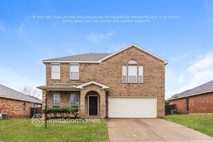 1213 Sweetwater Dr in Burleson, TX - Building Photo