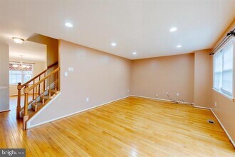 30 Wellspring Cir in Owings Mills, MD - Building Photo - Building Photo