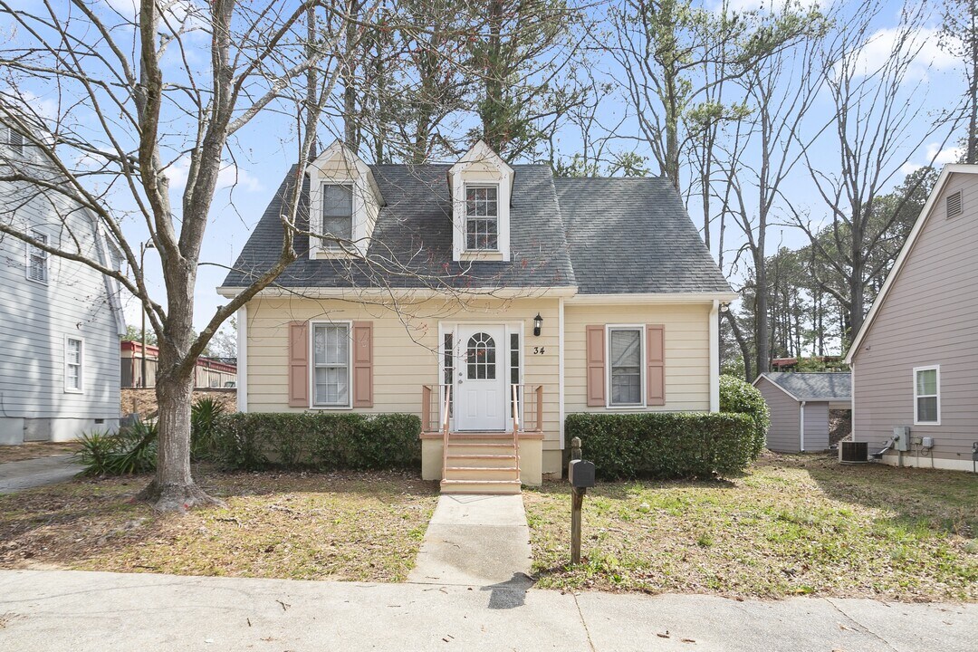 34 Kelso at Peyton Dr SW in Atlanta, GA - Building Photo