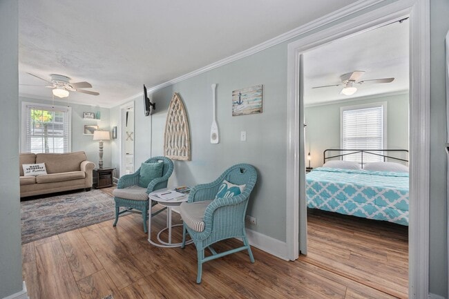 347 Seabreeze Dr