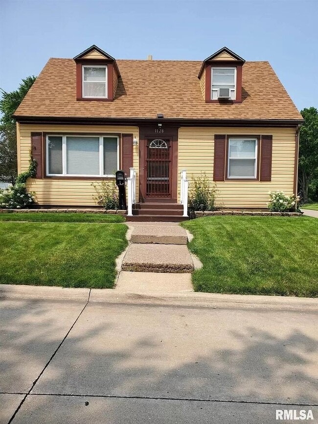 property at 1128 28th St