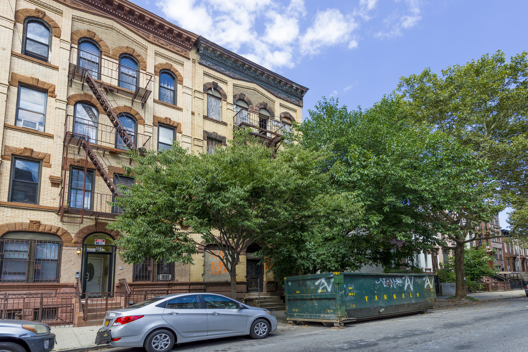 865 GREENE AVE in Brooklyn, NY - Foto de edificio