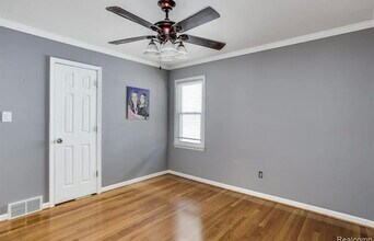 622 N Vermont Ave in Royal Oak, MI - Building Photo - Building Photo