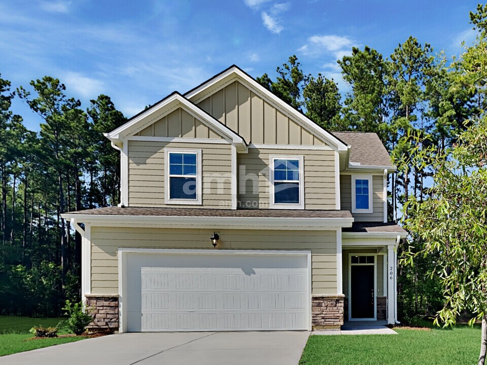 223 S Live Oak Dr in Moncks Corner, SC - Building Photo