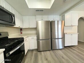 14441 N 38th Ave in Phoenix, AZ - Building Photo - Building Photo