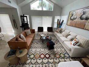 2044 NW 52nd St in Boca Raton, FL - Building Photo - Building Photo