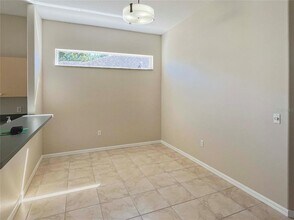 1782 Summer Breeze Way in Sarasota, FL - Building Photo - Building Photo