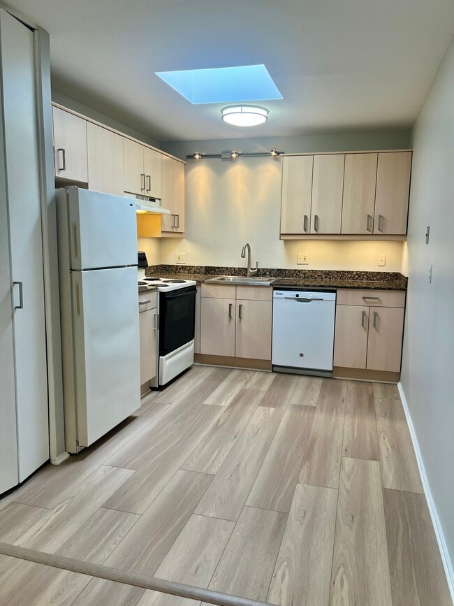 Camelot Apartments