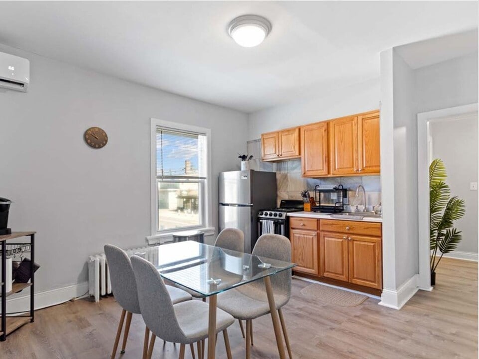 254 S Whitney St in Hartford, CT - Building Photo