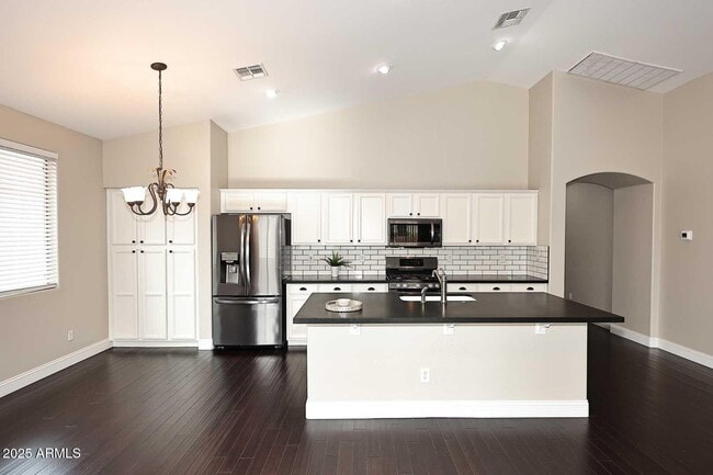 16945 W Manchester Dr in Surprise, AZ - Building Photo - Building Photo