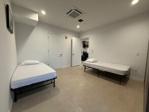 1500 Arapahoe St, Unit 1 in Los Angeles, CA - Building Photo - Building Photo