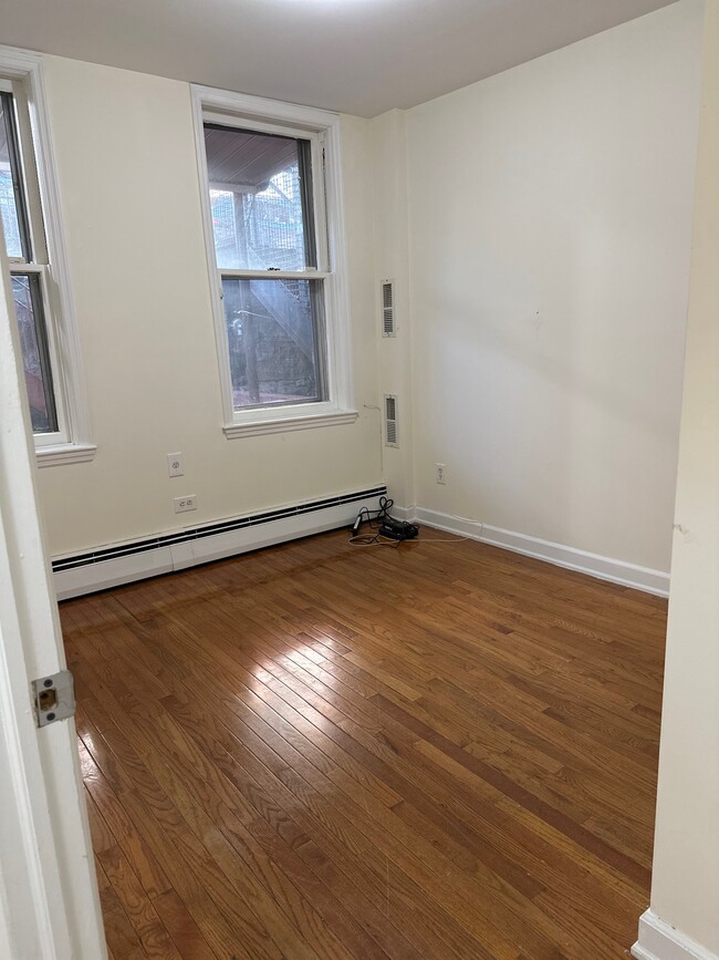 3121 Corlear Ave, Unit 2 in Bronx, NY - Foto de edificio - Building Photo