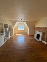 1018 N Calvert St in Baltimore, MD - Building Photo - Building Photo