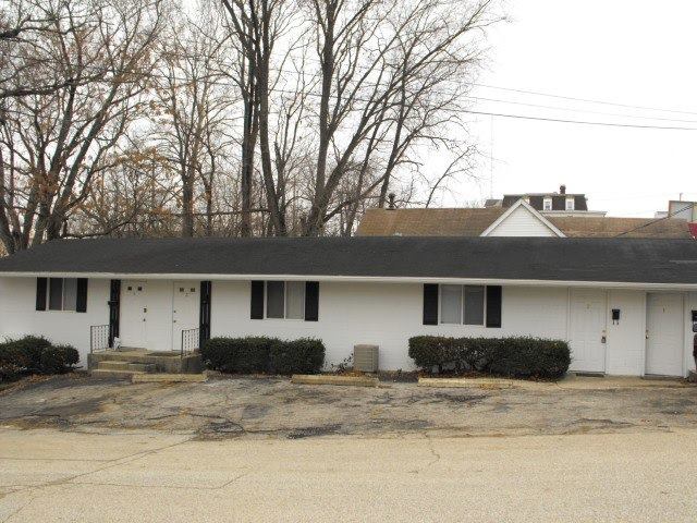 824 13th Street in Bedford, IN - Foto de edificio