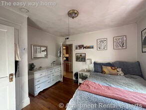 222 Summer St, Unit 2 in Somerville, MA - Building Photo - Building Photo