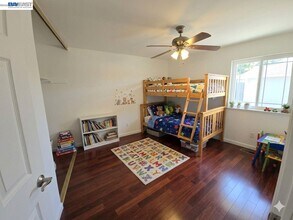 34 Kingswood Dr in Pittsburg, CA - Building Photo - Building Photo